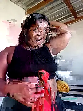 BlackPearlxxo online show from May 10, 9:33 am