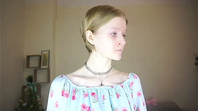 ToyaPletz online show from April 4, 5:12 pm