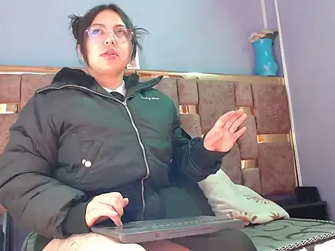 SHIZUKA WET online show from December 16, 3:45 am