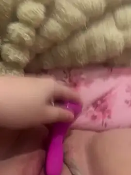 sluttybabex online show from December 14, 11:10 pm