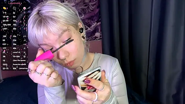 LolaDollyMur online show from November 29, 8:13 pm