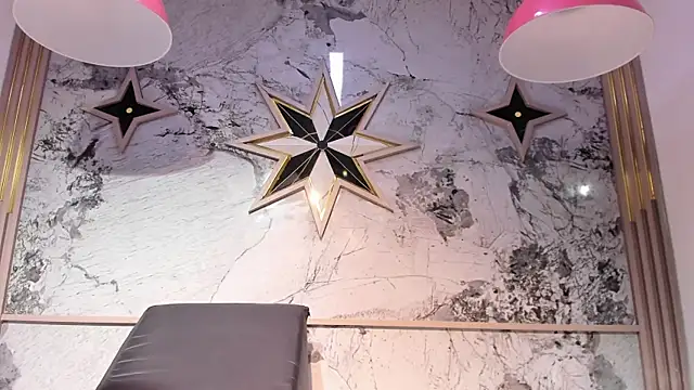 ZoeCollin online show from February 12, 7:48 pm