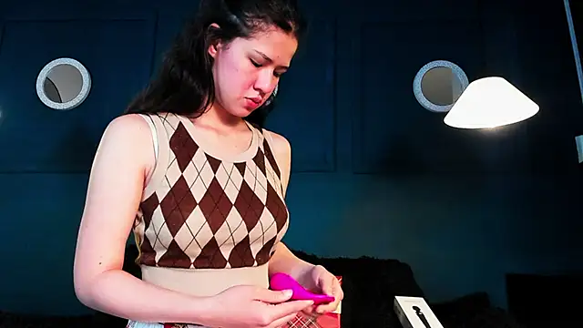 Skyy bloom online show from December 20, 11:58 am