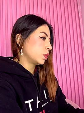 MaddieHunter online show from November 24, 2:52 pm