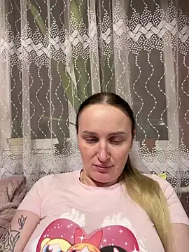 TomilaSi online show from February 13, 9:16 pm