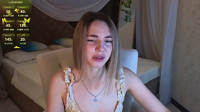 molly crystal online show from January 6, 1:31 am