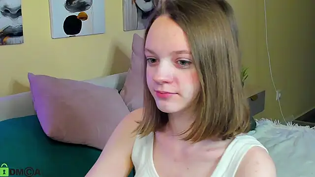 Olivia Riesz online show from April 5, 1:26 am