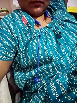 Tamil Smiley Queen online show from January 7, 7:28 pm