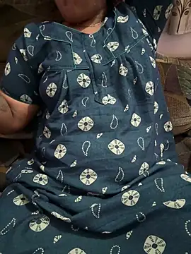 Tamil Smiley Queen online show from January 15, 4:57 pm