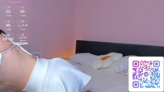 lally cute online show from December 15, 11:26 am