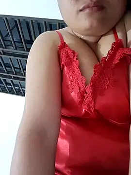 mai-mai-97 online show from May 14, 4:35 pm