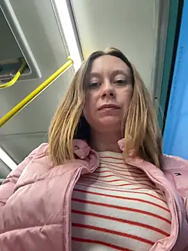 Brooke lover online show from May 12, 6:58 pm