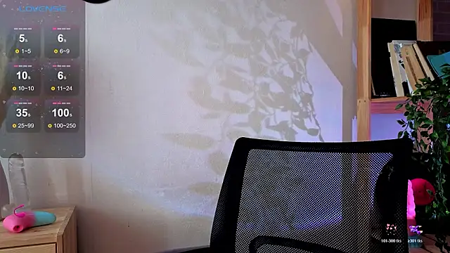 Me1inMonro online show from February 14, 8:05 am