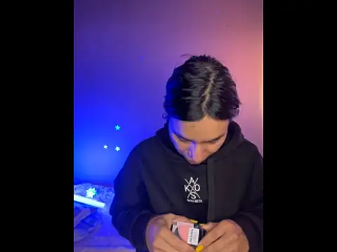 SaraAndrade  online show from January 19, 1:18 pm