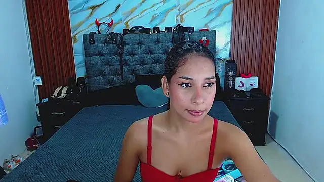 Meryandcris online show from March 8, 9:02 am