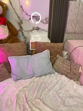 Kattie sweet1 online show from May 2, 1:47 pm