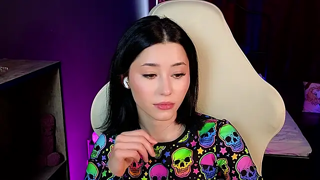 RedMidnight online show from April 7, 4:47 am