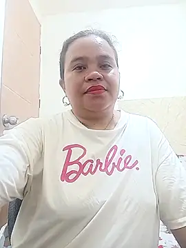 cutechubby online show from April 28, 9:24 am