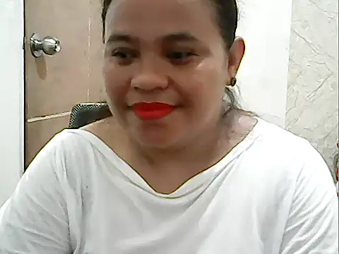 cutechubby online show from May 17, 10:36 am