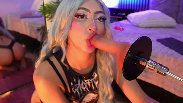 amberthangelss online show from May 15, 12:41 pm