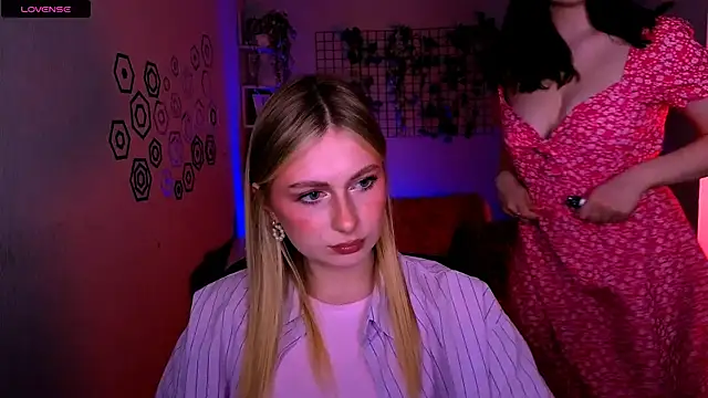 mary meow hot online show from May 23, 7:23 pm