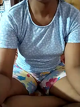 RASHMI SHARMA9 online show from May 22, 5:55 pm