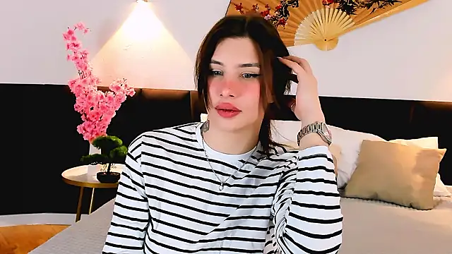 Danielle Eddwards online show from March 24, 6:08 am