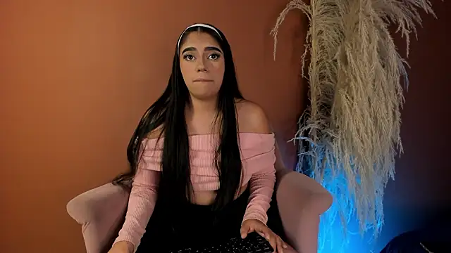 luna cute   online show from March 23, 2:34 pm