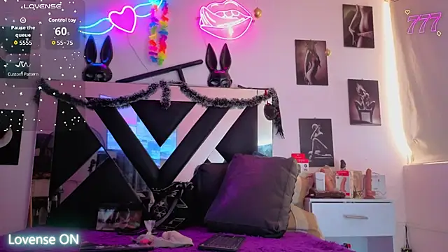 karla slut dirty online show from May 20, 11:40 am