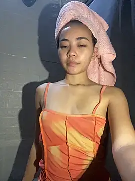 lilly delaney online show from November 28, 9:12 am