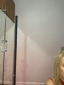 AmyAtlass online show from January 10, 2:22 pm