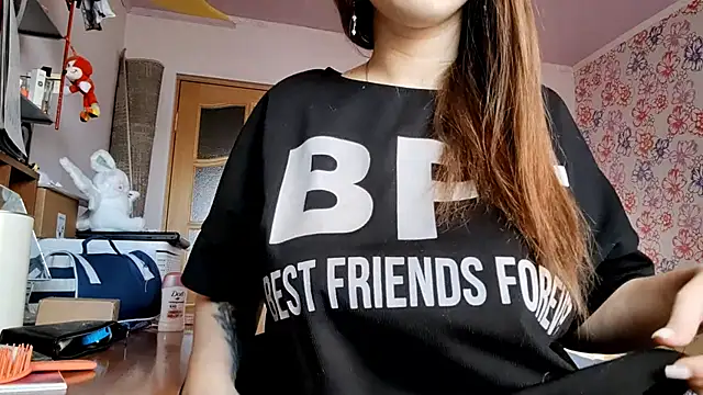 SophieHazely online show from December 2, 1:29 am