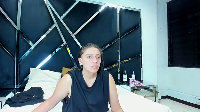 Alyssa Noah online show from April 12, 3:42 am