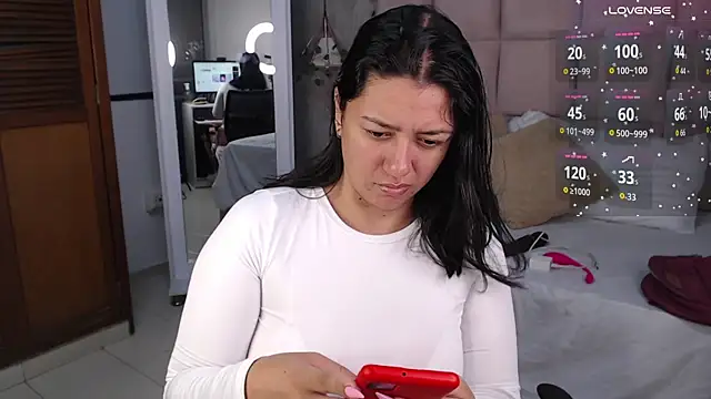 KaylaVonn online show from January 8, 4:27 am