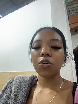 caro ebony online show from April 30, 2:28 am
