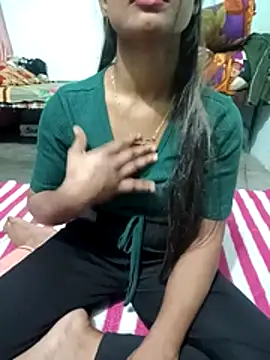 Zoyaa-Zubair online show from February 25, 8:18 pm