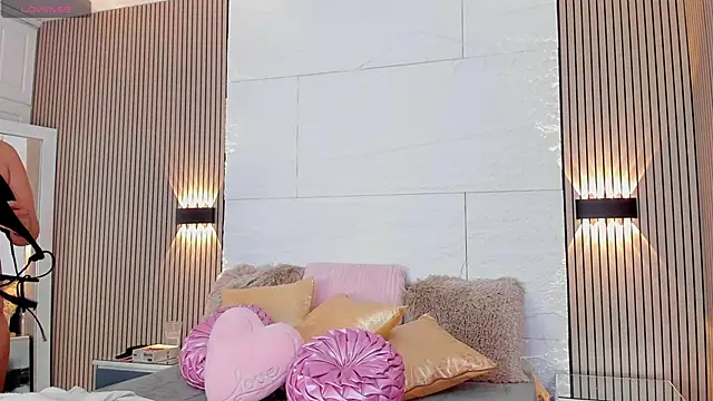 MoliBunny online show from May 21, 3:48 am
