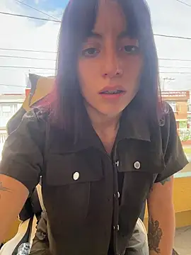 Mia fiire online show from April 2, 7:11 pm