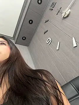 GoodGirlGone online show from December 17, 7:18 pm