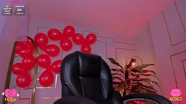 LisaFlowers  online show from May 21, 12:25 pm