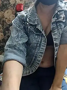 Queencandy736 online show from January 10, 7:24 am