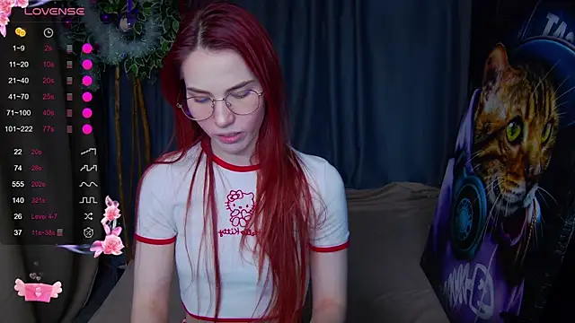 Emily Kente online show from January 11, 2:38 am