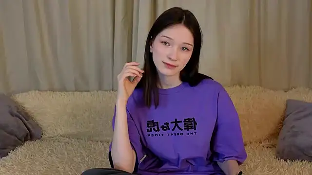 YvonneShames online show from January 9, 1:10 am