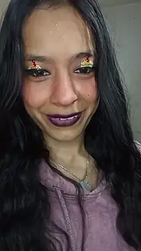 Emma Everett online show from December 18, 1:49 pm