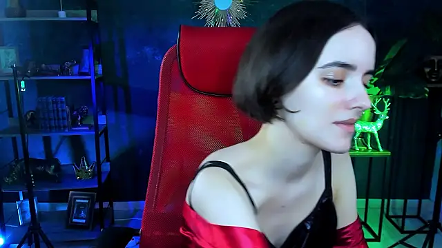 KateWillows online show from March 8, 4:38 am