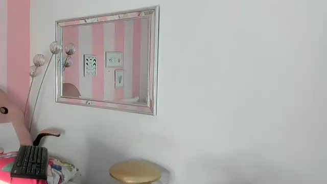 Amaia Monroe online show from February 13, 6:37 am