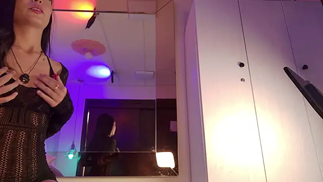 emily dempsey online show from December 5, 8:10 pm