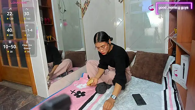 AnitaDuque online show from January 8, 3:43 am