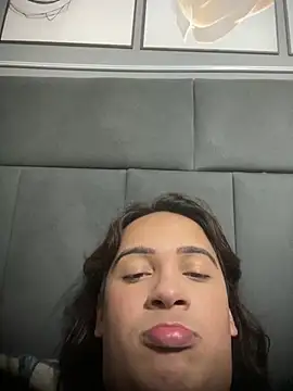 larysinha online show from May 26, 3:17 am