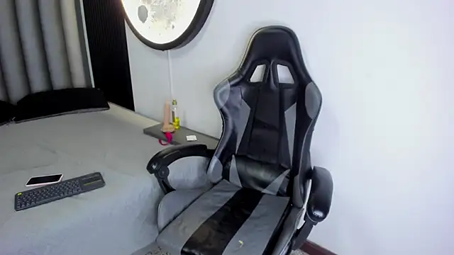 sarah cleir online show from December 18, 12:54 pm